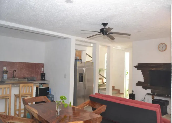Alloggio in famiglia Relaxing Comfortable Jungle View Eklum Rivera Maya Pool Ac Gym Gated Community *
